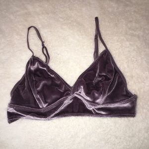Sexy little velvet bralette❤️